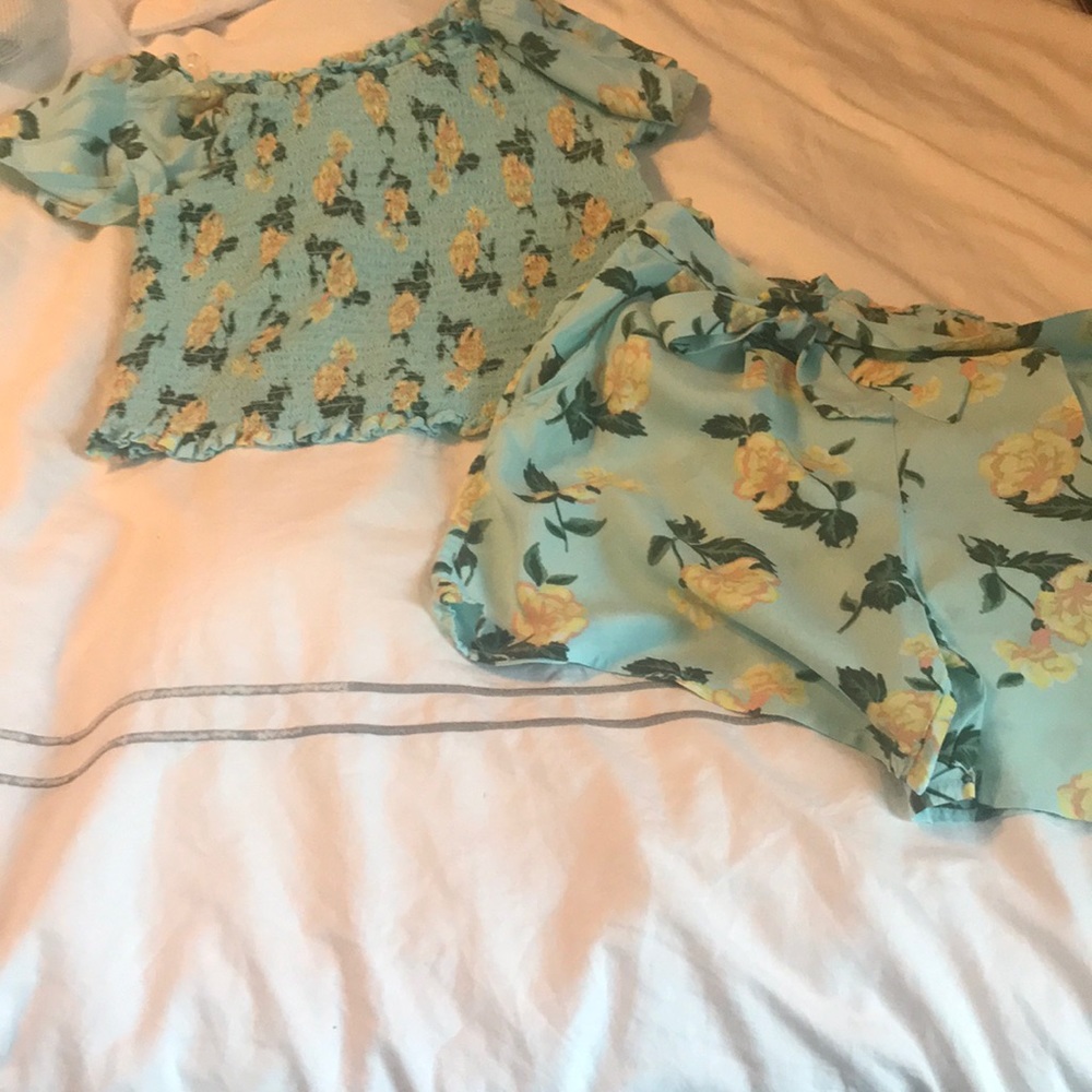 Two piece set